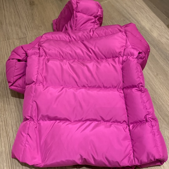 Gap Down Jacket Size 10(Large) Kids - Picture 4 of 4